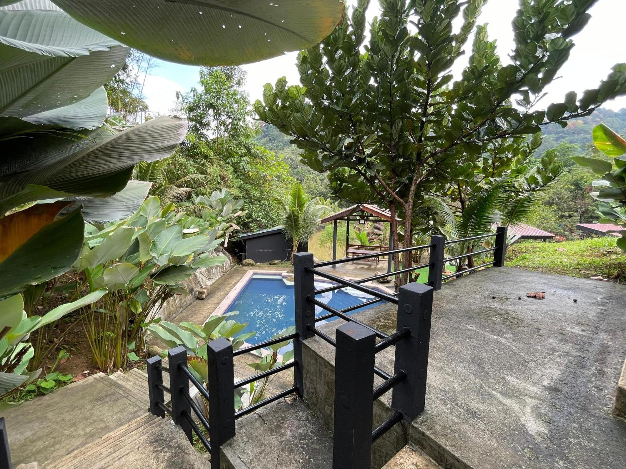 Dr Dusun Hotel Hulu Langat Ngoại thất bức ảnh